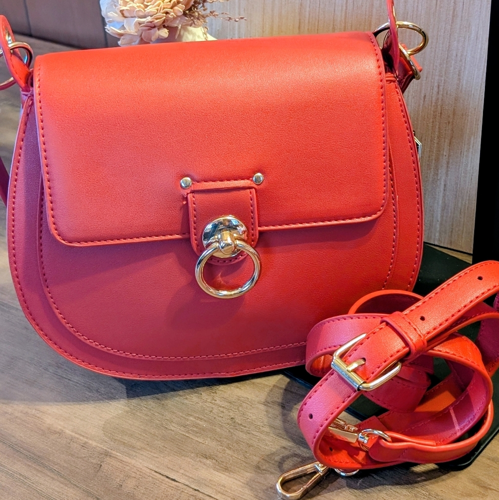 Badgley Mischka Bold Red Bag With Adjustable Detachable Crossbody Strap